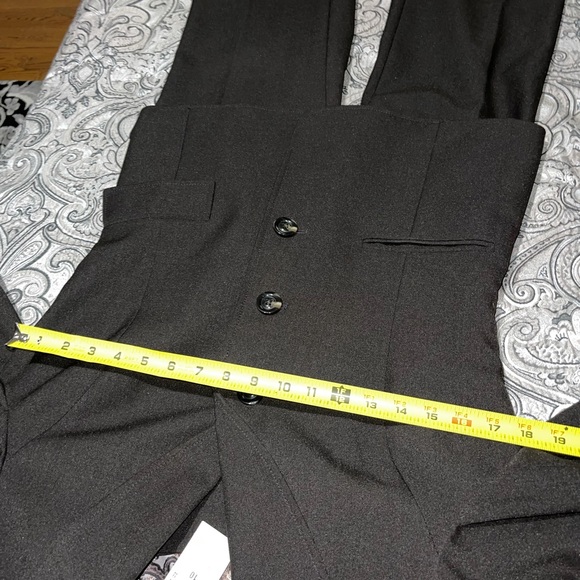 Le Suit sz 10 NWT New with tags- never worn - Picture 3 of 13